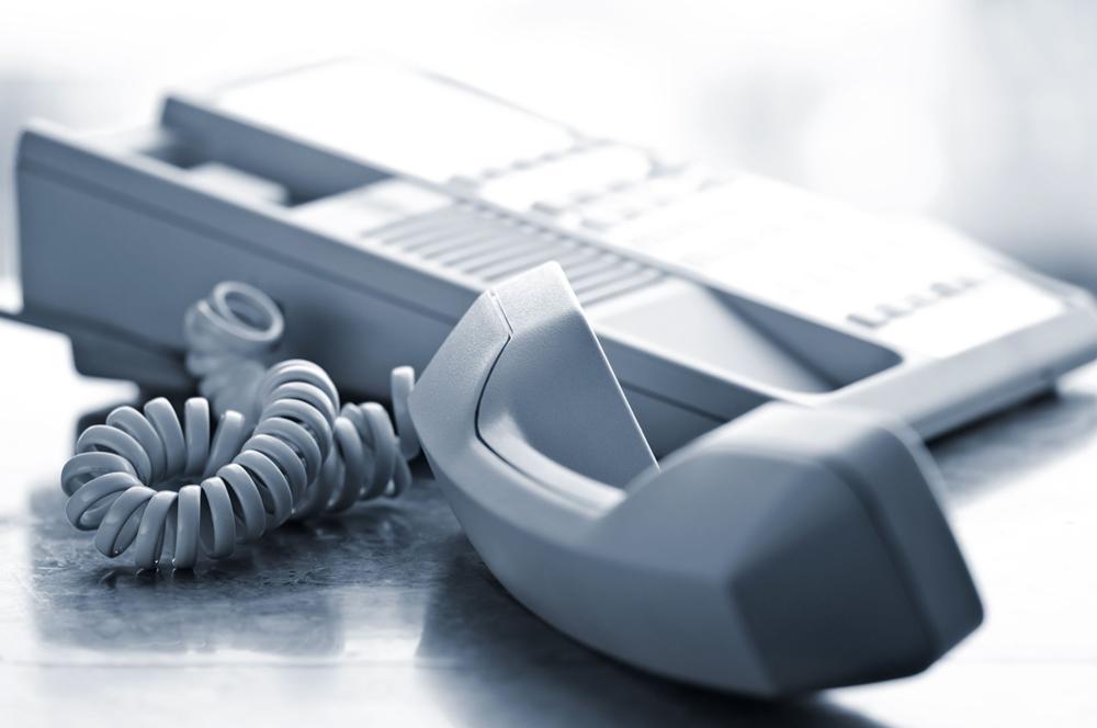 cleaning telephone