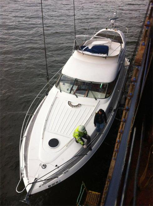 Accessorial services captain services / Boat transport