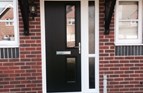 Twin side door with side panel
Black