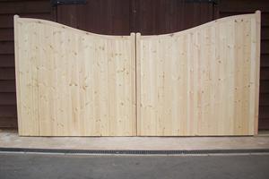 The Shrewsbury (low centre)