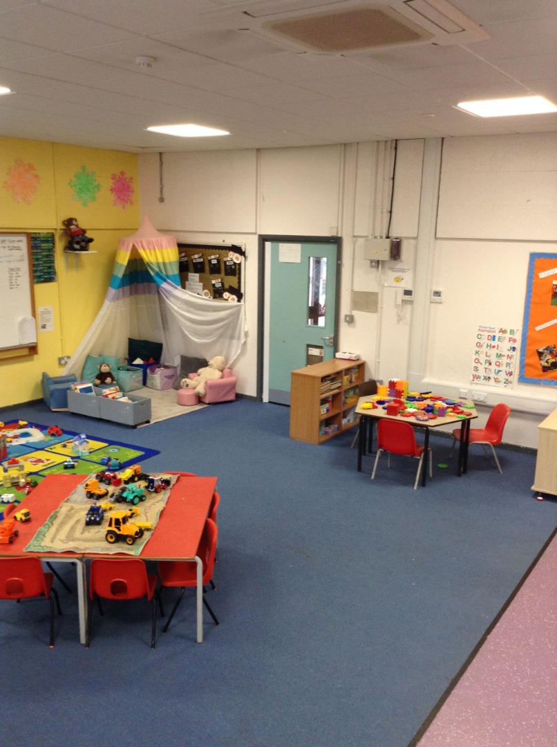 snowflakes room desks and chairs with sleep area