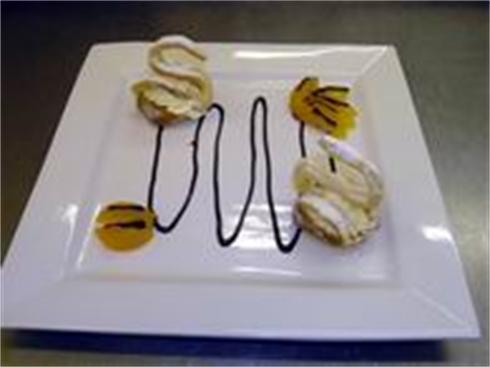 Choix Pastry Swan Desert