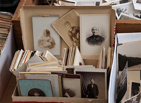 scanning photographs