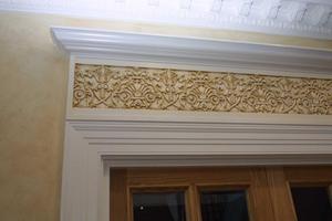 Over door mantle