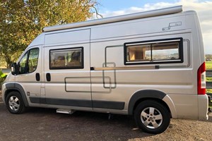 Motorhomes, Campervans and Caravans. We can refurbish your alloys! 