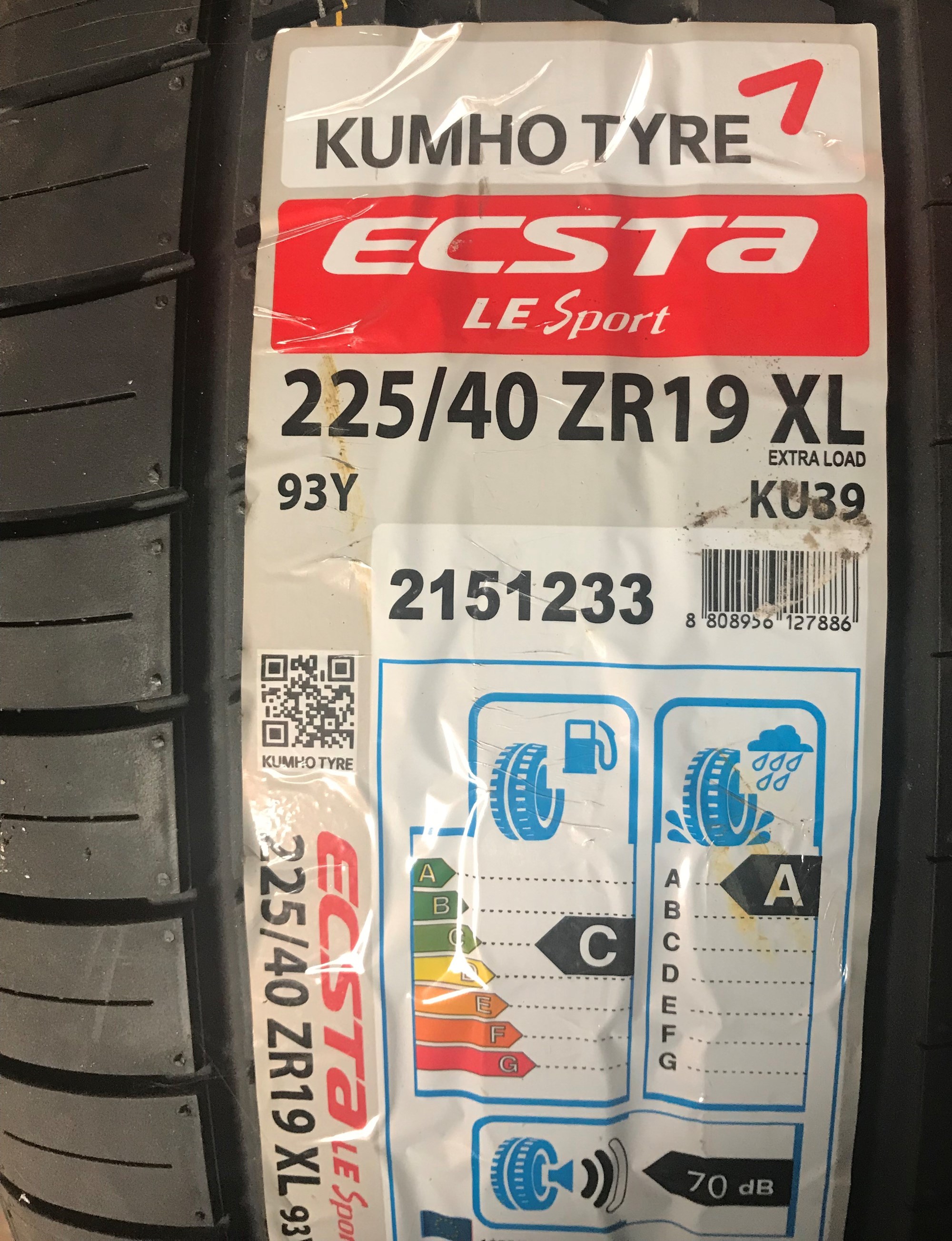 Kumho Ecsta 225/40/19 Tyres