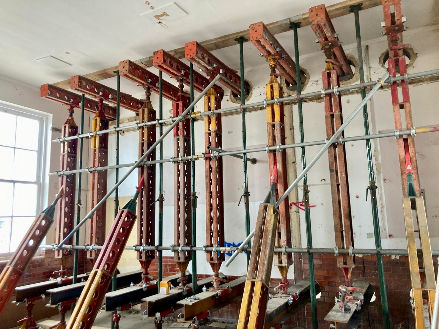 temporary propping and needling, superslim, bridge-propping