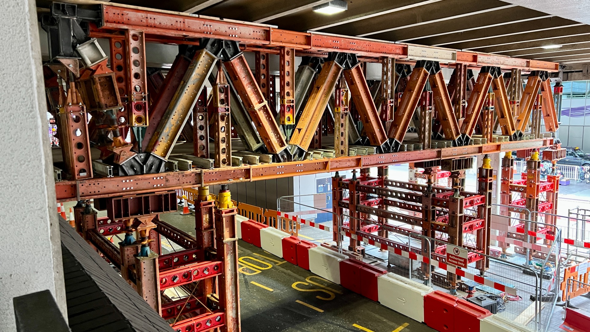 temporary propping, bridge propping, jacking and propping