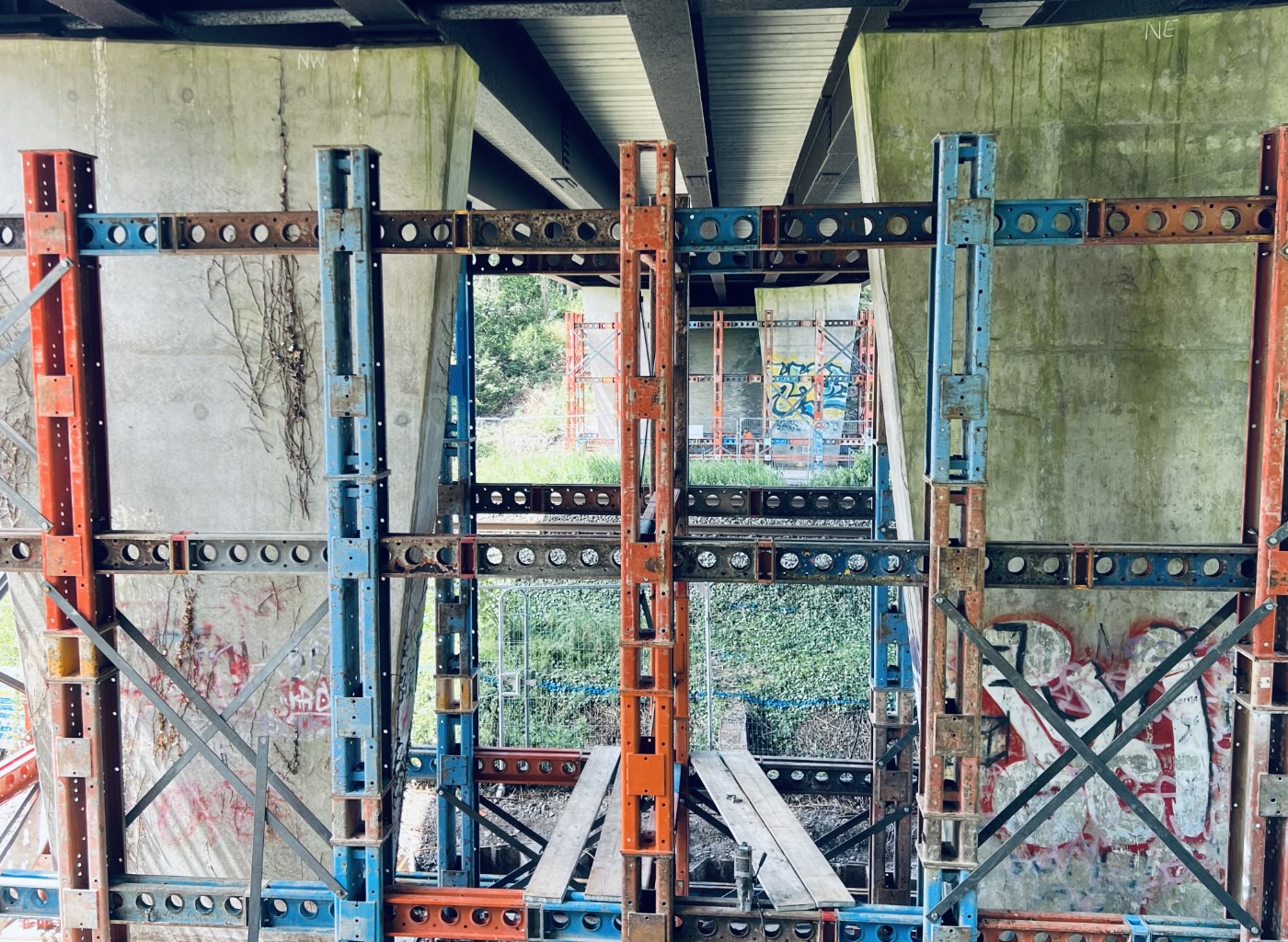 Bridge jacking propping