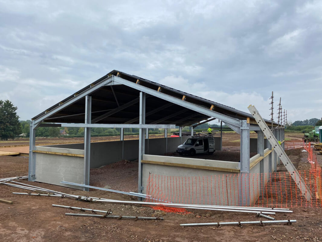 Barn construction800