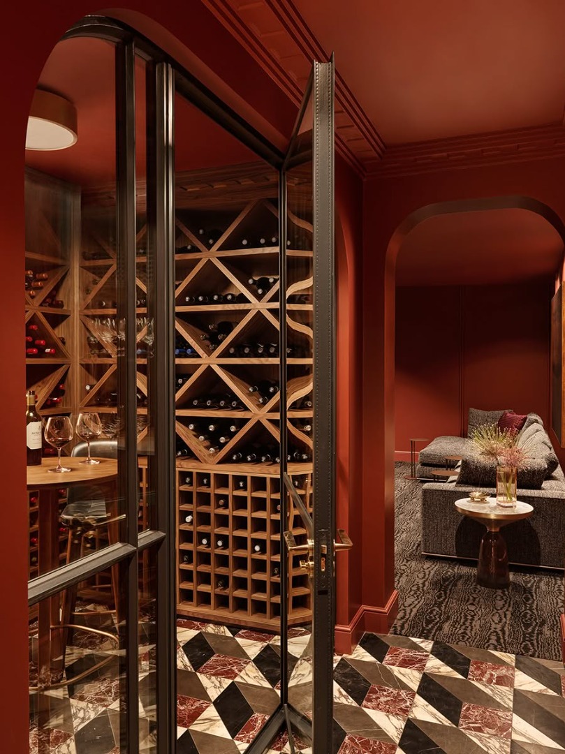 Red wine room