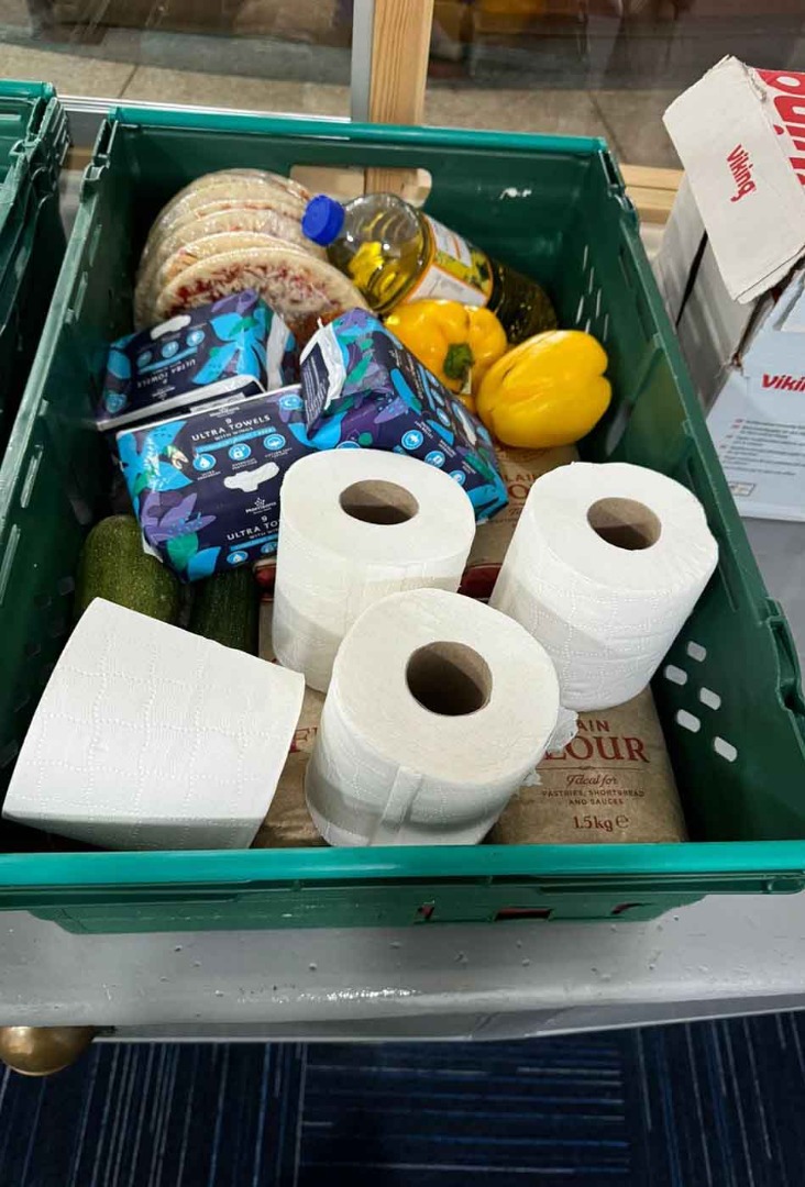 Food parcel for tenants2