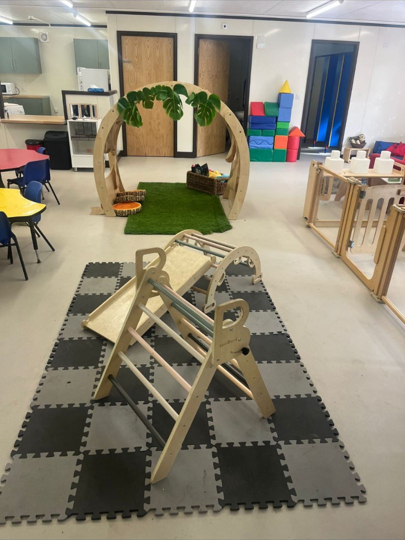 Childrens wooden apparatus