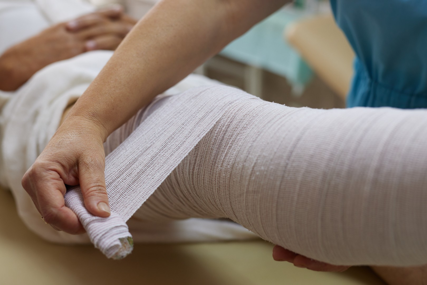 medical wrapping patient s leg