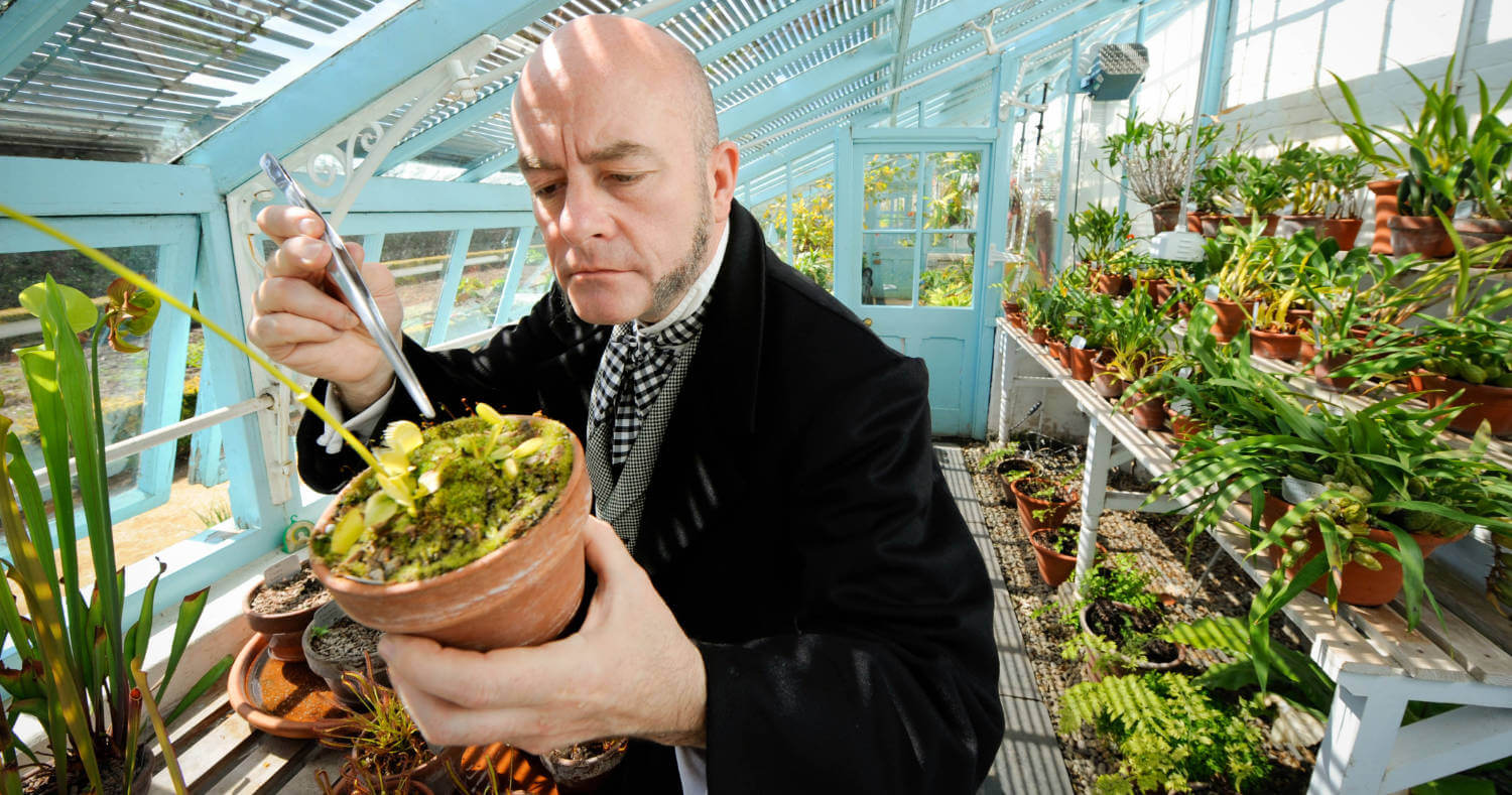 charles darwin in greenhouse