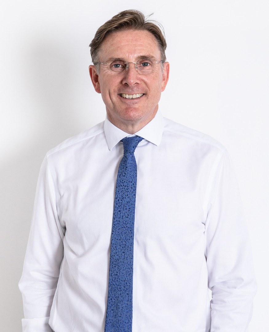 Dr robert mead