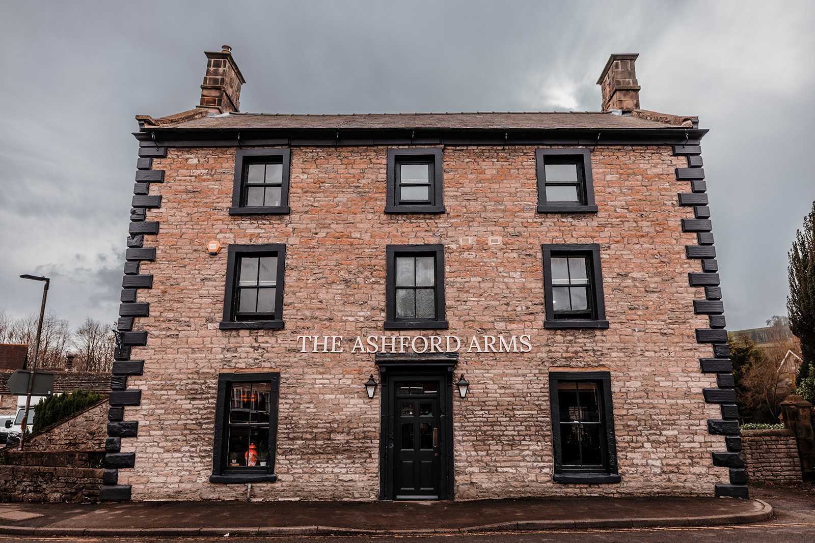 Ashford Arms