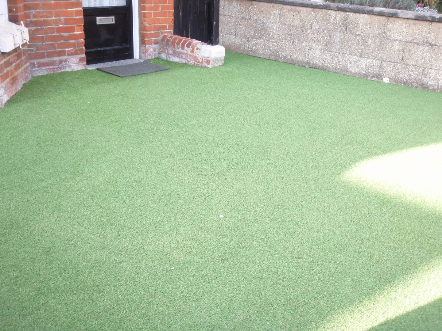 Artificial grass to front lawn