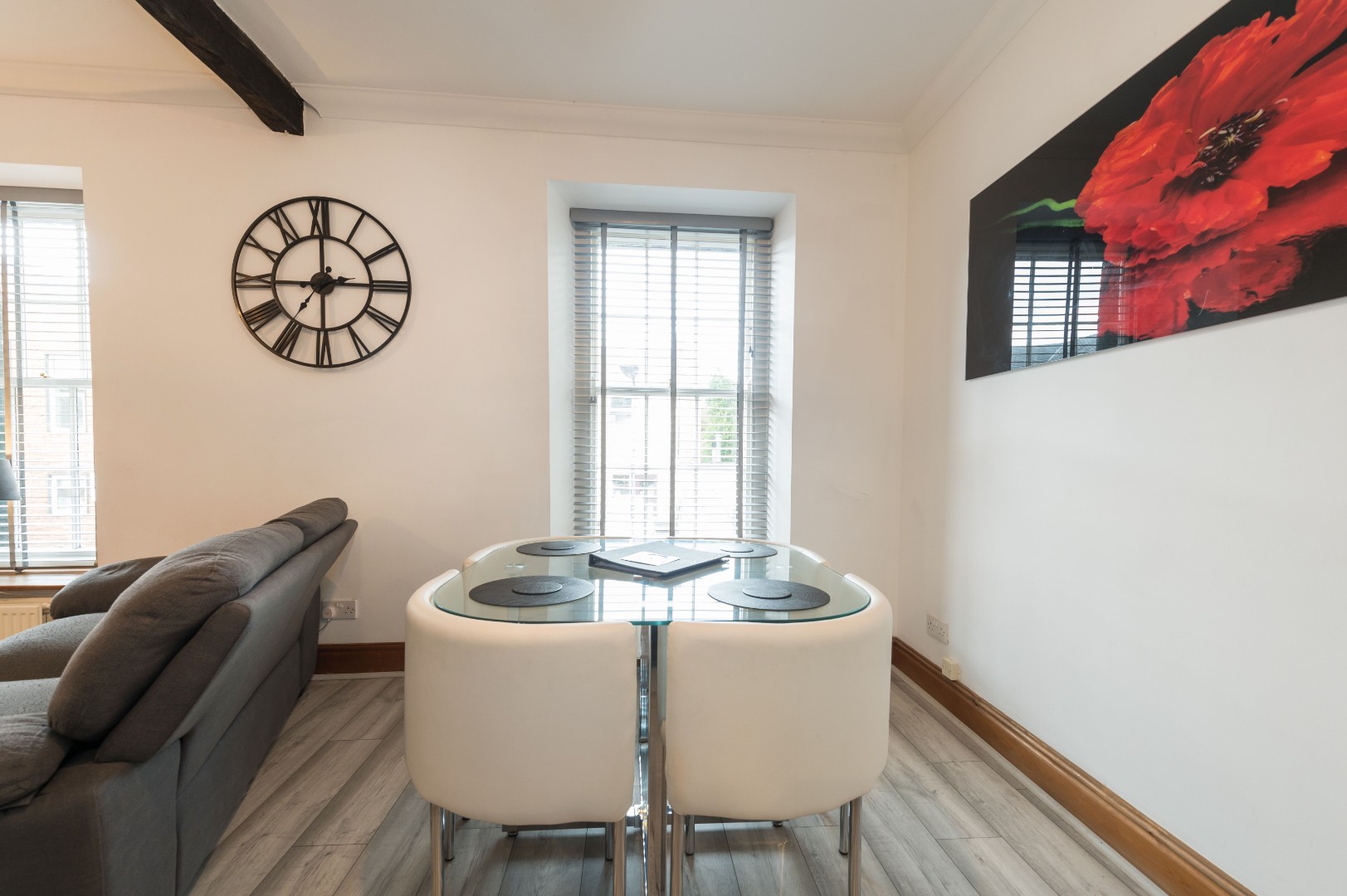 Cushion Cottage Diner 2