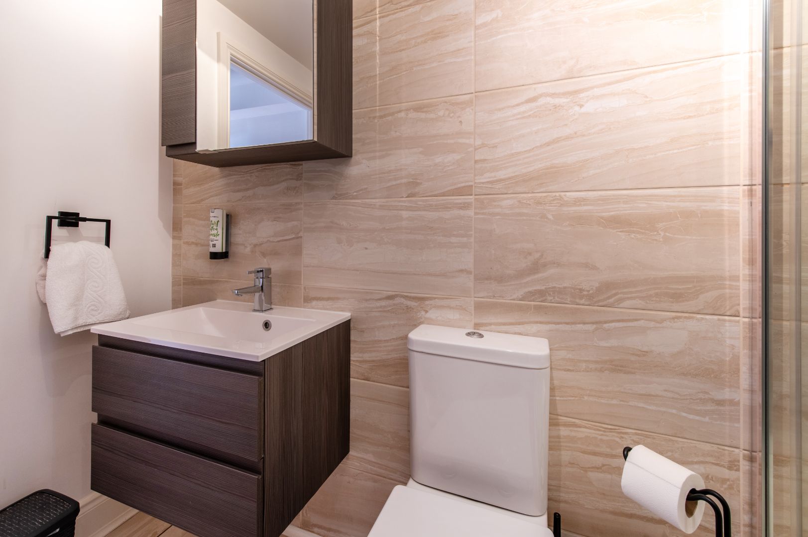 The Mews Bathroom 3