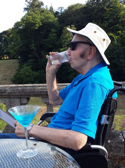 Painting lessons, activites at Senwick House