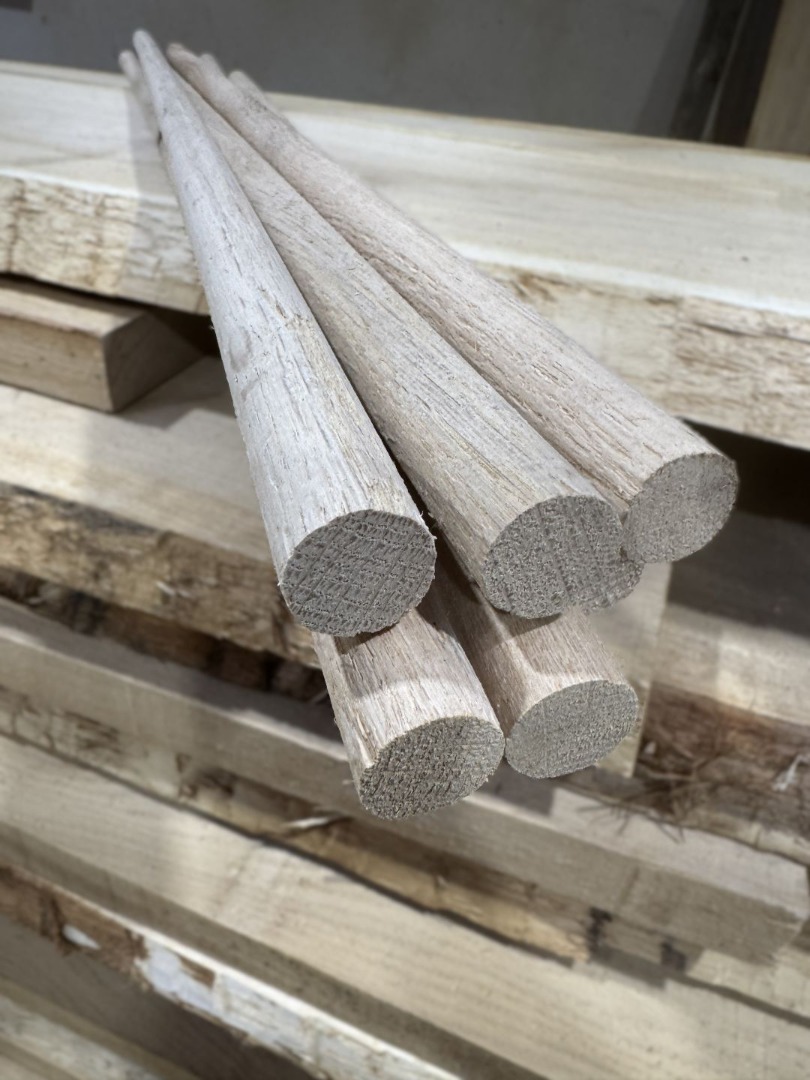 20mm-oak-dowelling-lengths-for-pegs