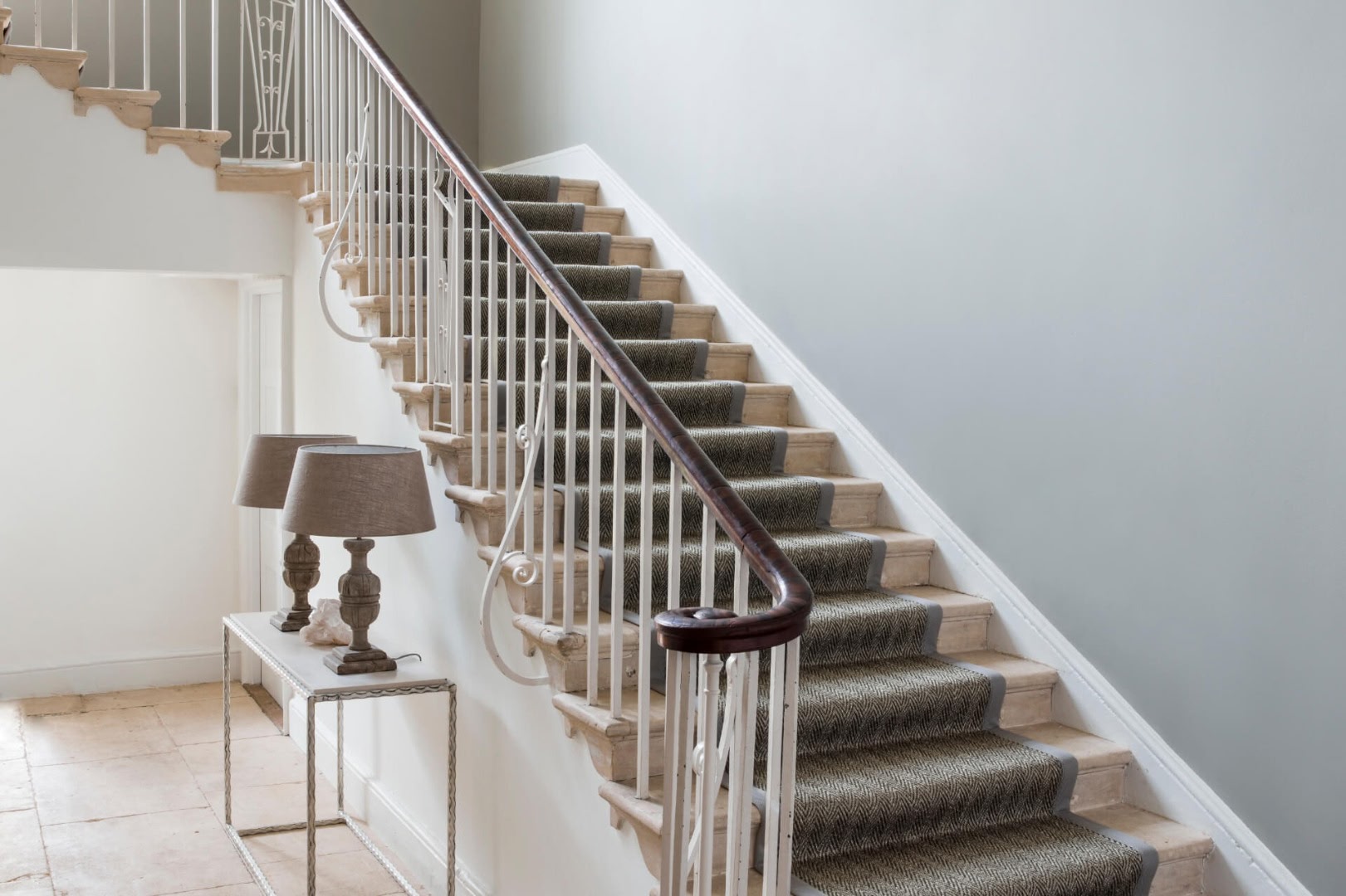 Stair runner herringbone