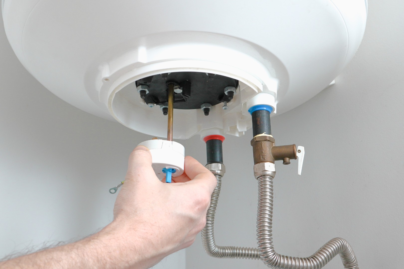 Plumber installs