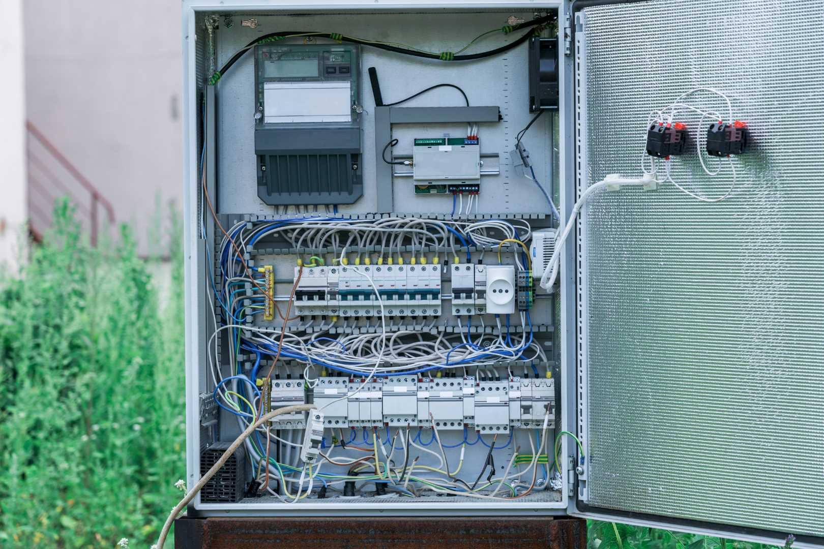 Complete electrical cabinet