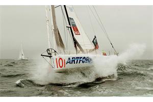 Artforms flying to first place and new record in the 2004 Single-Handed Transat Race