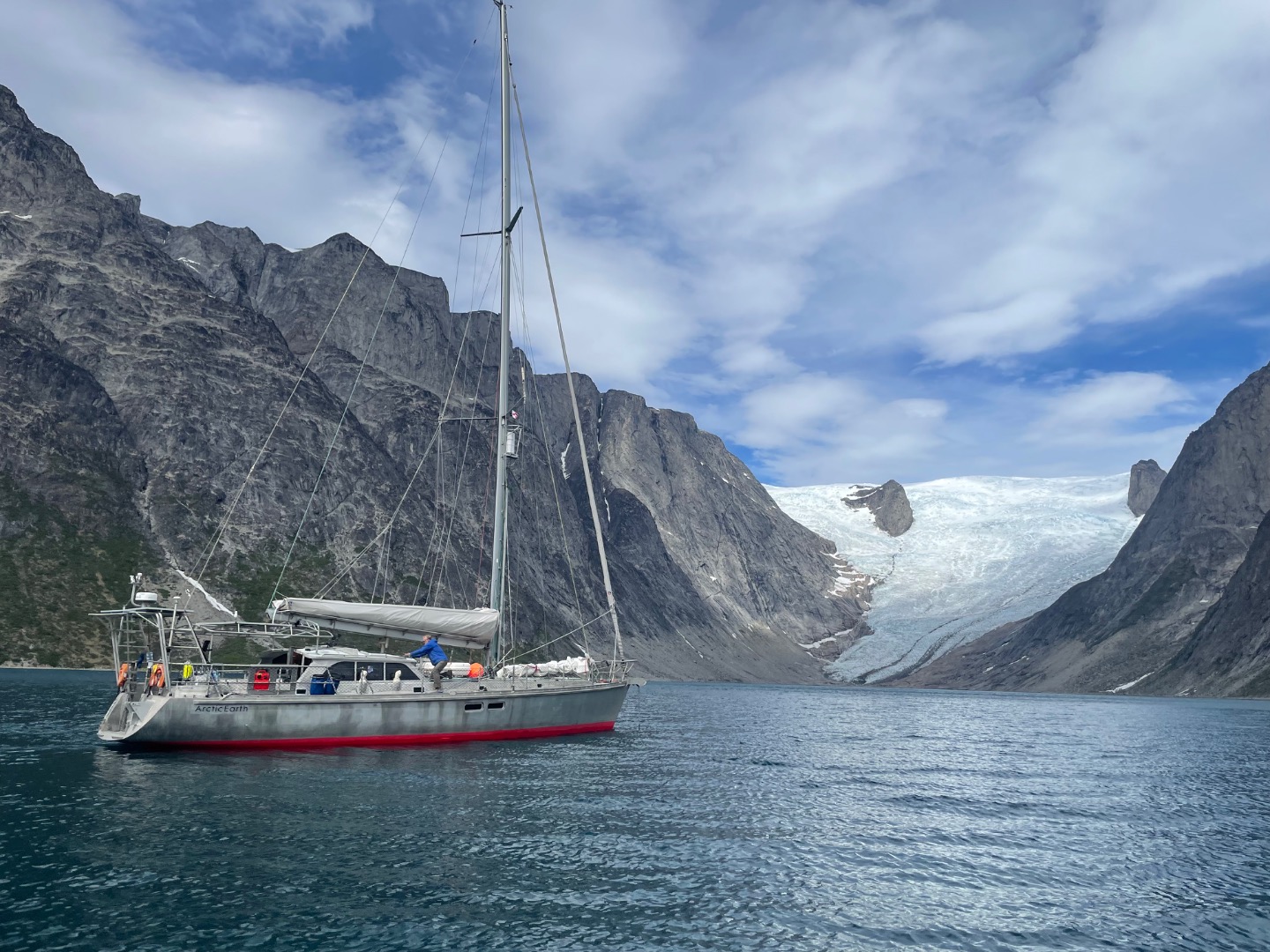 Owen Clarke Design have a history of high latitude polar and adventure sailing reaching as far back as 2003.  The brokerage and sale of aluminium and lifting keel explorer and expedition yachts parallels our interest in the geography, sailing and design of sailboats for the Antarctic and Arctic regions.