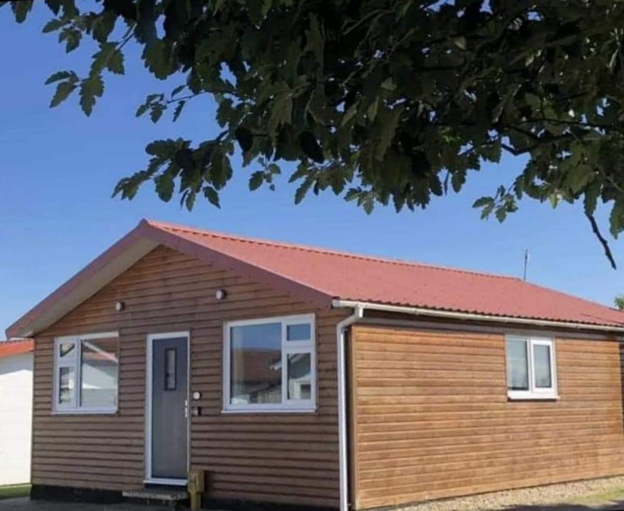 2 bedroom chalet with additional sofabed at South Shore Holiday Park, Bridlington Seagulls Chalet 5