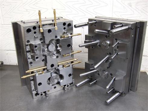 plastic injection mould tools